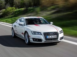 Autobahn A9: Audi research car “Jack” shows social competence