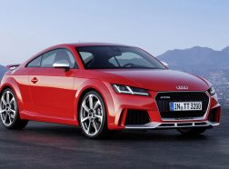 2016 Audi TT RS Coupe Front Angle