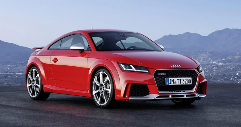 2016 Audi TT RS Coupe Front Angle